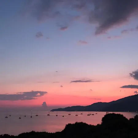 Blu - Con Vista E Accesso Privato Sul Mare *