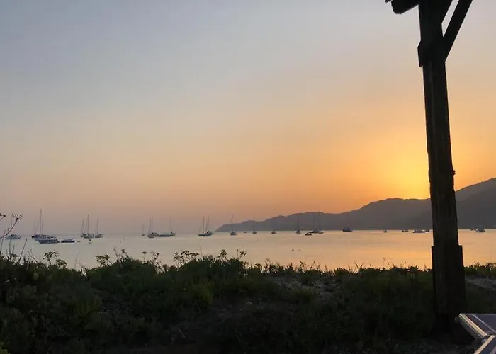 Blu - Con Vista E Accesso Privato Sul Mare *